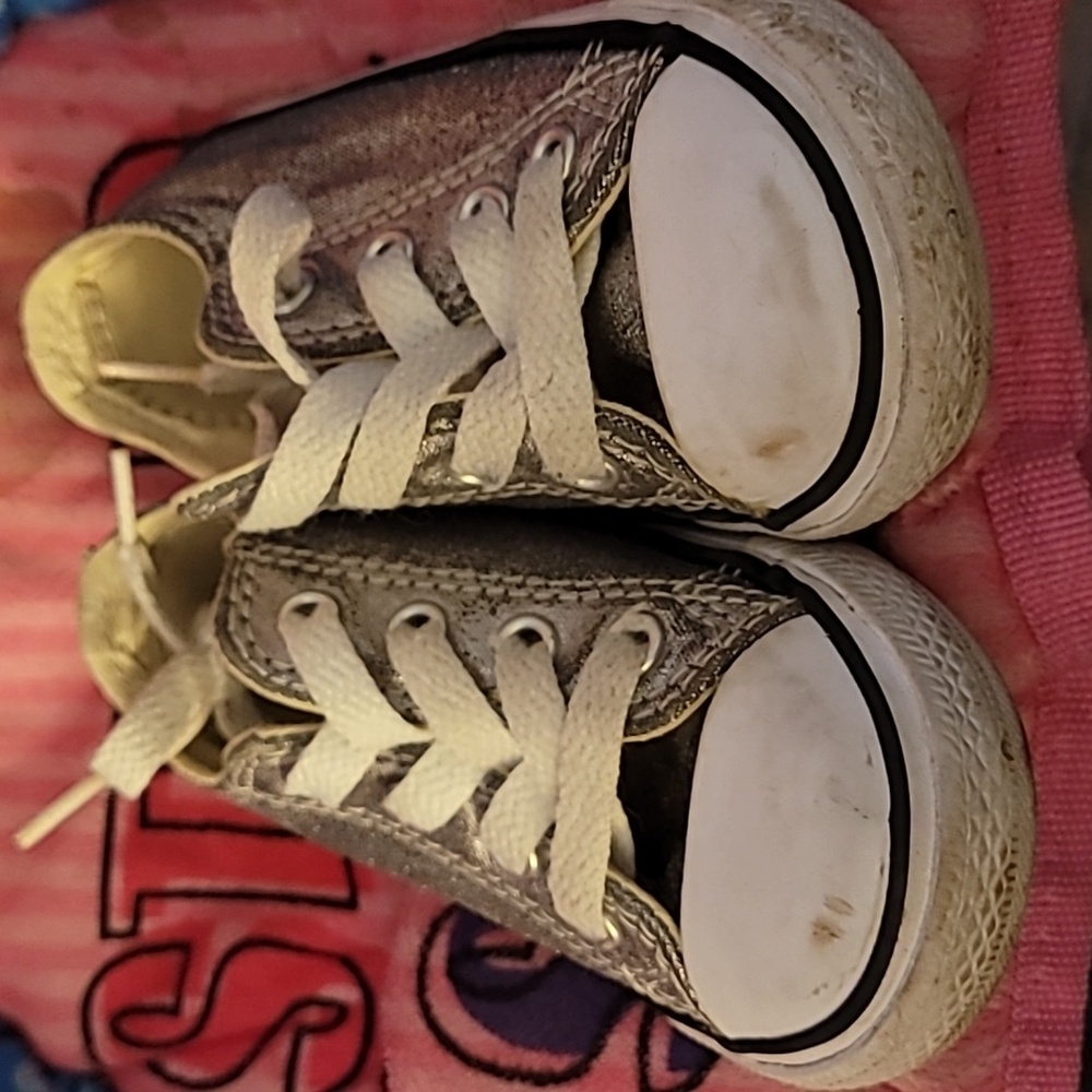 Silver Converse - Picture 2 of 5